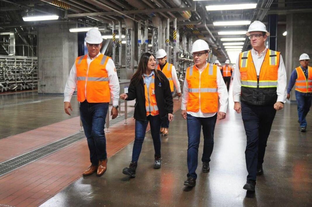 Gobernador Durazo convierte a Sonora en líder manufacturero en la frontera norte