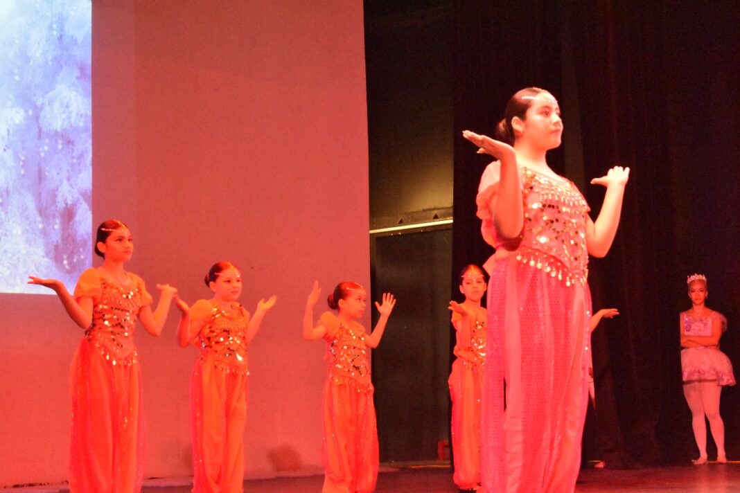 Viven nogalenses una tarde mágica con “Cascanueces”