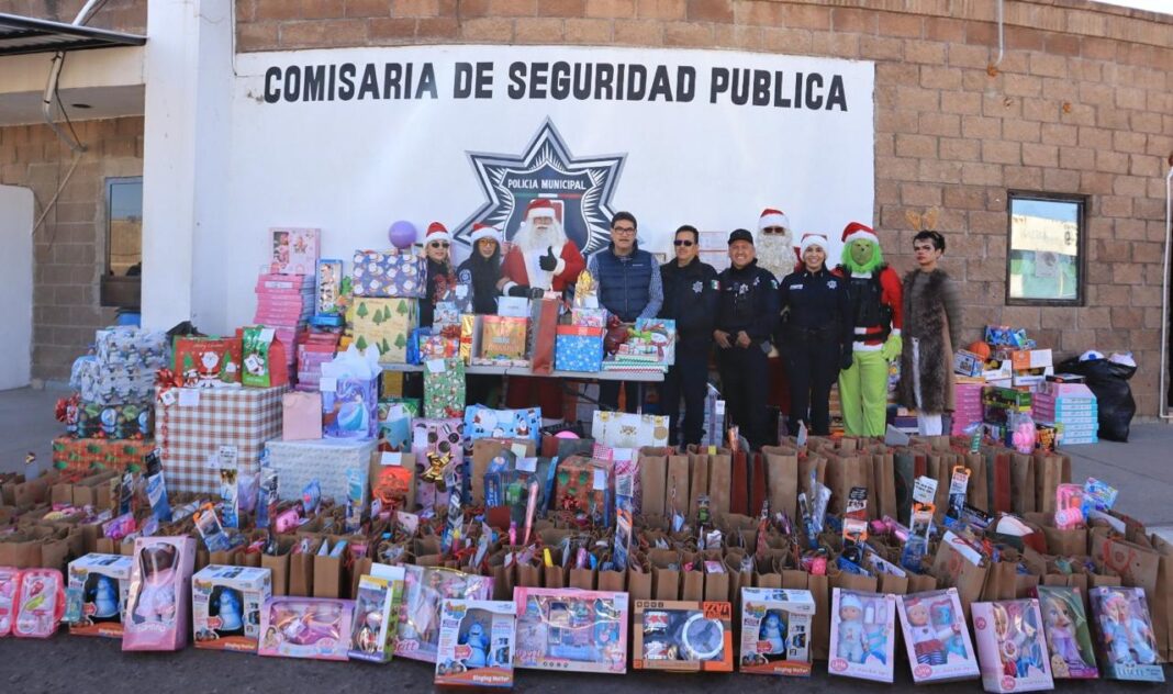 Encabeza Alcalde entrega de más de 920 regalos a niños