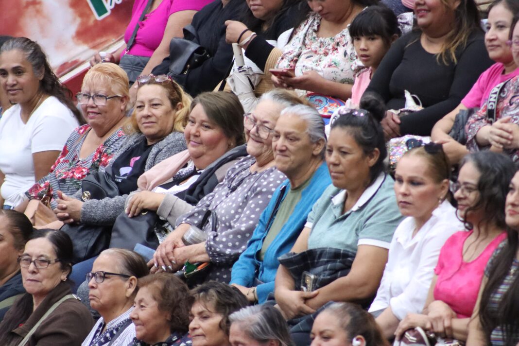 Celebran en grande a las mamás nogalenses