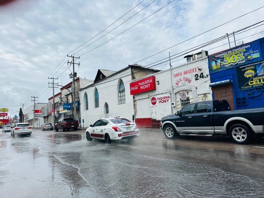 Exhorta Protección Civil a no cruzar arroyos durante lluvias