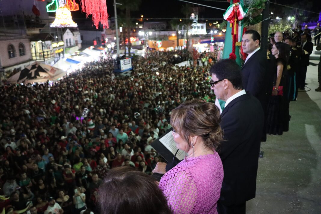 Celebraciones patrias reúnen a más de 10 mil personas con saldo blanco