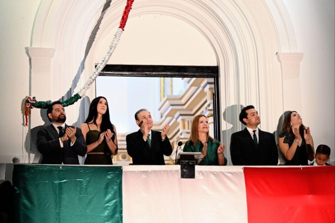 Historia, orgullo y celebración; Gobernador Durazo conmemora junto a miles de sonorenses el 216 aniversario de la Independencia